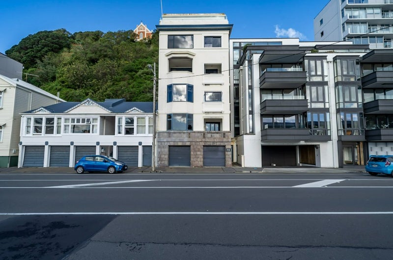4/154 Oriental Parade, Oriental Bay, Wellington - Carousel 1