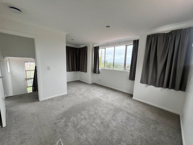 11 Belle Verde Drive, Sunnynook, Auckland - Carousel 12