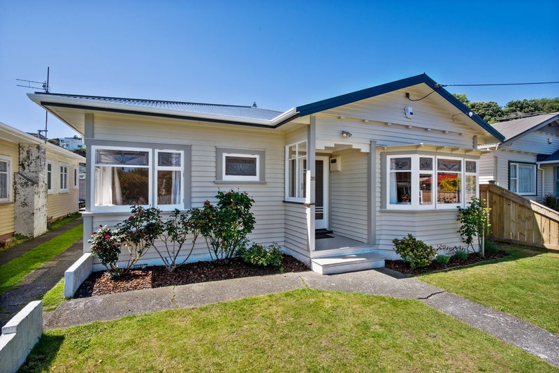 35 Glamis Avenue, Strathmore Park, Wellington - Carousel 1