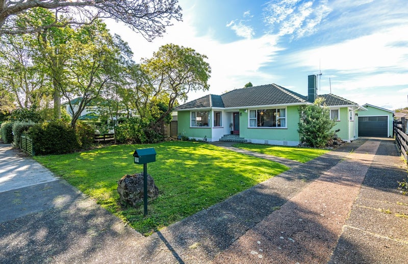 109 Pahiatua Street, Hokowhitu, Palmerston North - Carousel 1