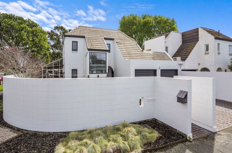 1 Farnham Place, Ilam, Christchurch - Carousel 2