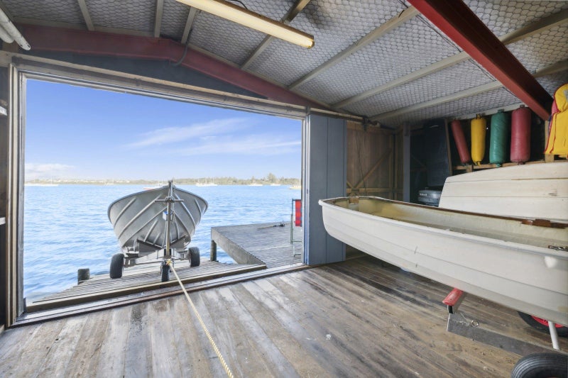 132 Aeroview Drive, Beach Haven, Auckland - Carousel 2