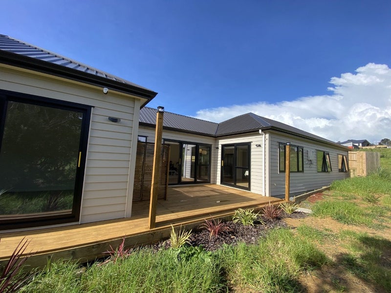 44 Ta Moko Drive, GULF HARBOUR, WHANGAPARAOA - Carousel 13