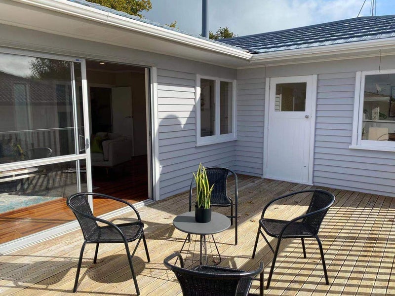 48 Gladstone Road, Northcote, Auckland - Carousel 15
