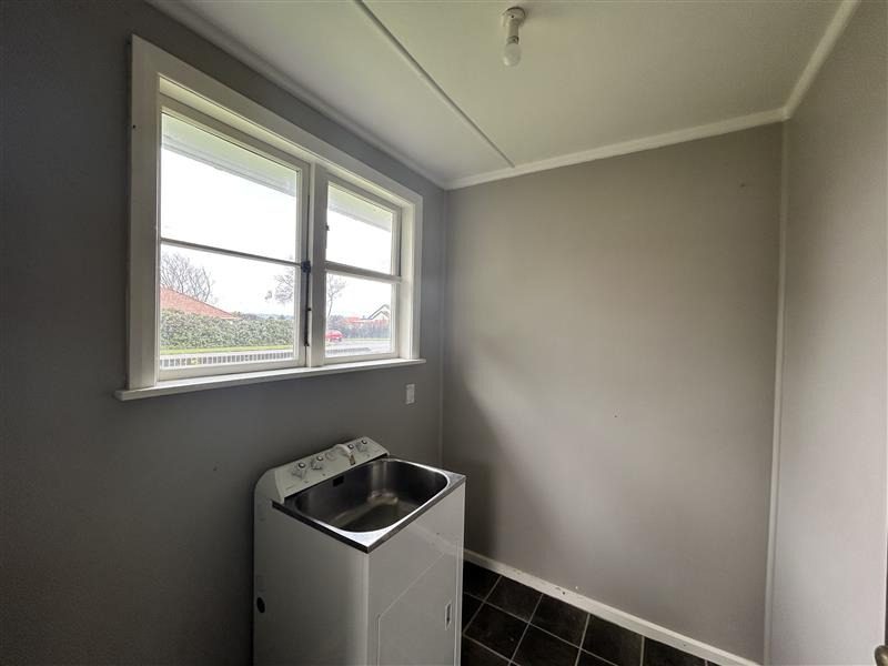 641 Featherston Street, Roslyn, Palmerston North - Carousel 11
