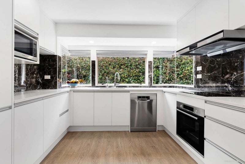 2/272 Forrest Hill Road, Forrest Hill, Auckland - Carousel 2