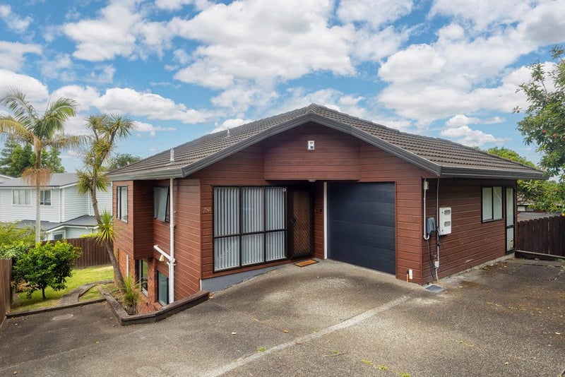 25A Benfield Avenue, Mount Albert, Auckland - Carousel 1