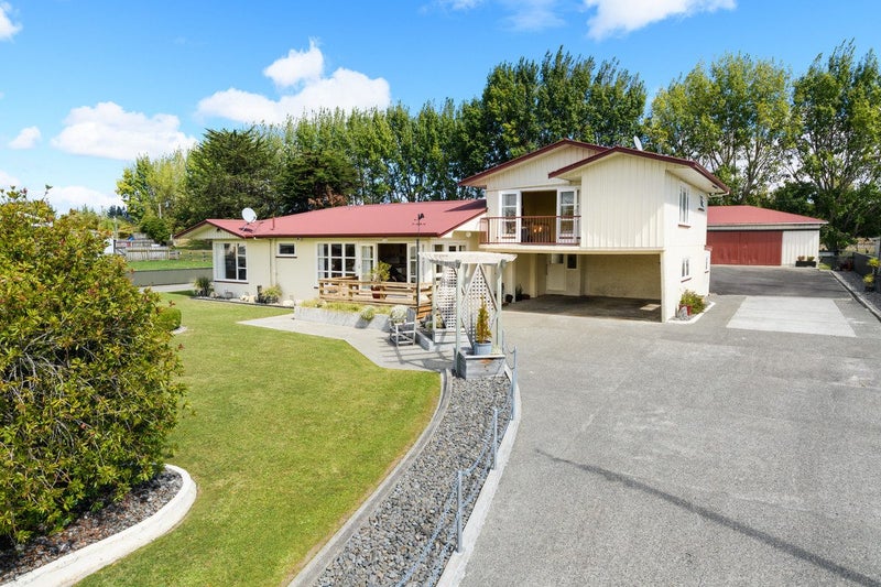 85 Willoughby Street, Halcombe, Feilding - Carousel 1