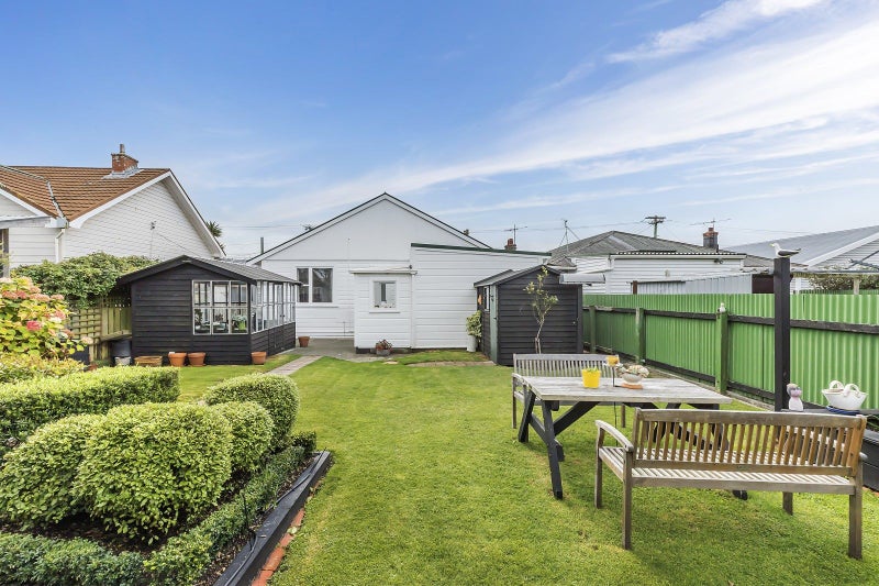 154 Rongotai Road, Kilbirnie, Wellington - Carousel 2