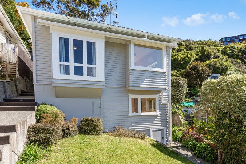 26 Freeling Street, Island Bay, Wellington - Carousel 2