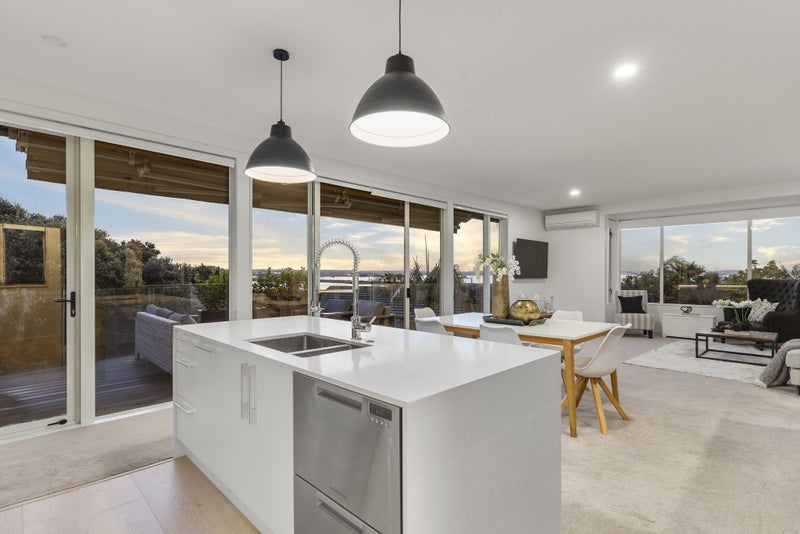 69A Oakley Avenue, Waterview, Auckland - Carousel 2