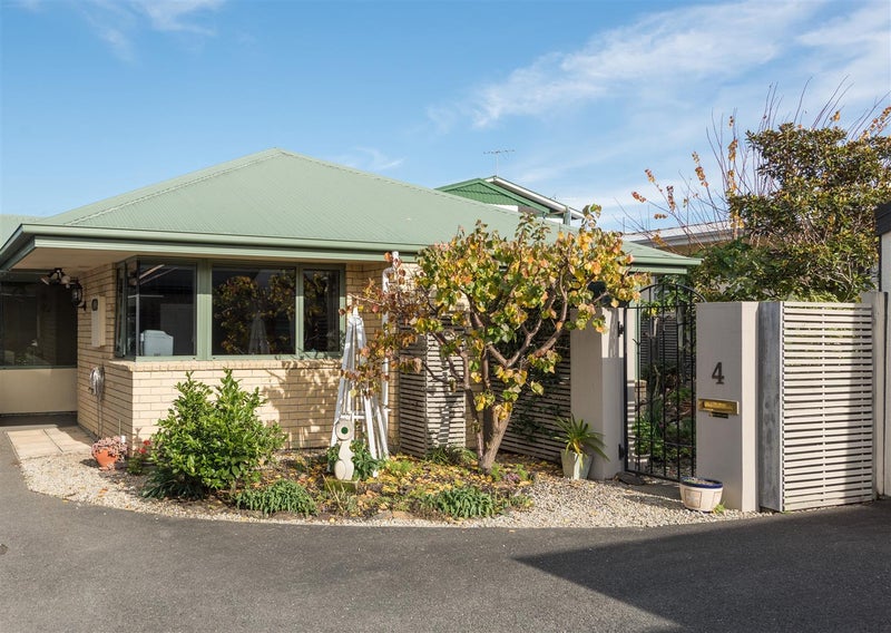 4 Barnaby Way, The Wood, Nelson - Carousel 1