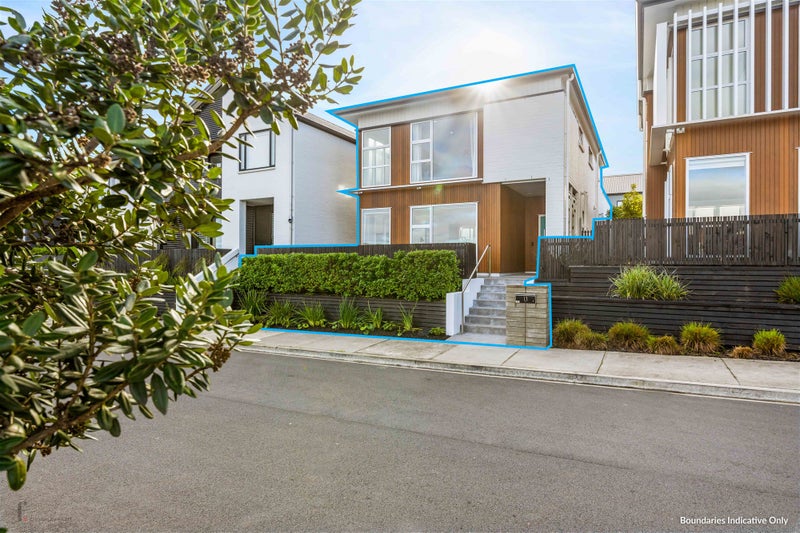 13 Frances Bryers Road, Hobsonville, Auckland - Carousel 1