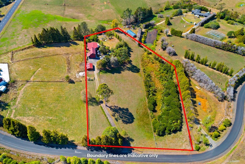 15 Needham Road, Drury - Carousel 1