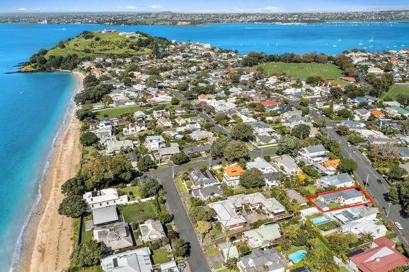 36 Tainui Road, Devonport, Auckland - Carousel 26