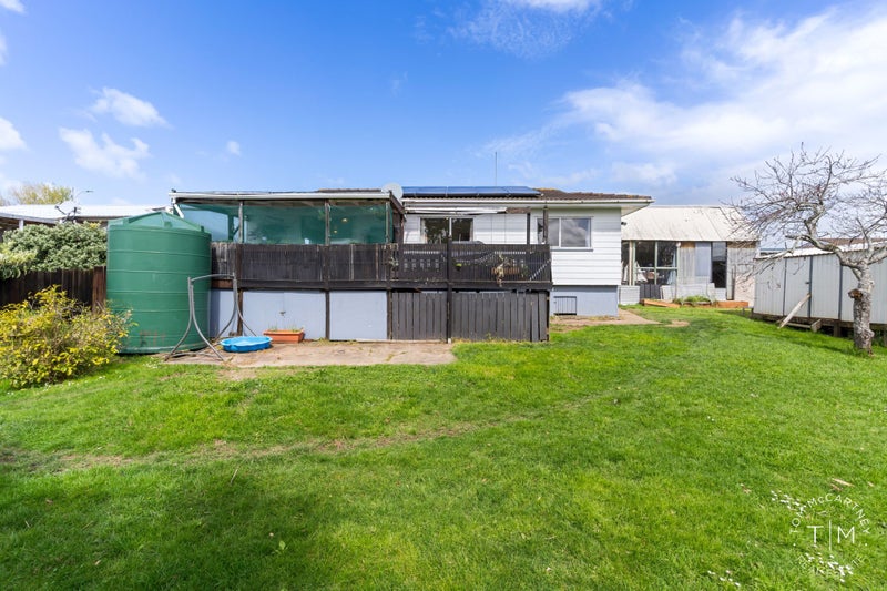 12 Balwyn Place, Clendon Park, Auckland - Carousel 2