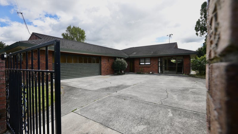 645 Pioneer Highway, Highbury, Palmerston North - Carousel 15