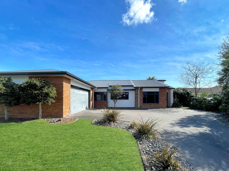 5 Badminton Court, Huntington, Hamilton - Carousel 1