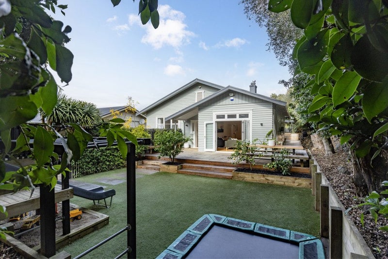 40 Beckenham Avenue, Royal Oak, Auckland - Carousel 1