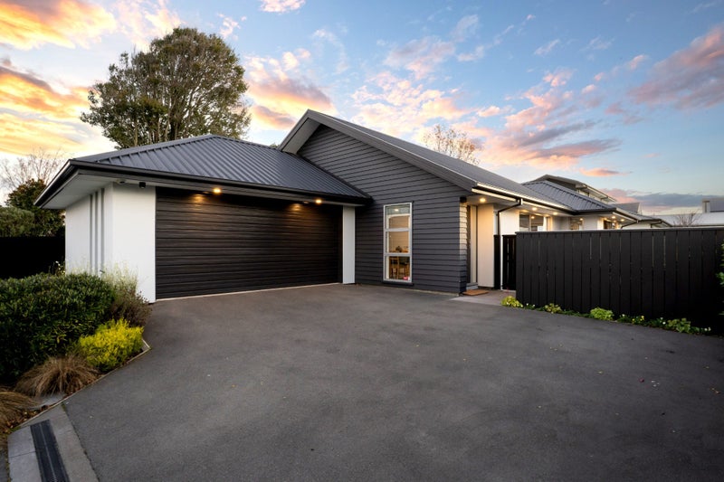 21 Lindsay Street, St Albans, Christchurch - Carousel 1