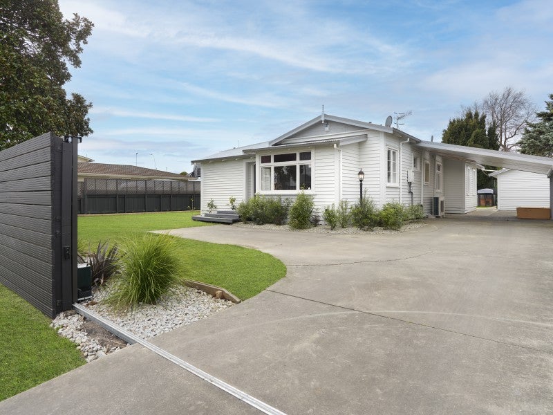 304 Fenwick Street, Mayfair, Hastings - Carousel 1