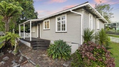 1/63 Rangeview Road, Sunnyvale, Auckland - Carousel 1