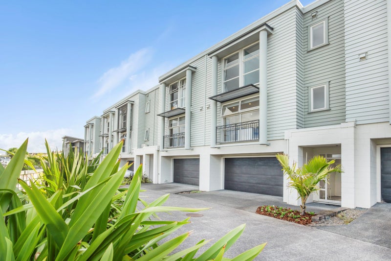 44 Magma Crescent, Stonefields, Auckland - Carousel 1
