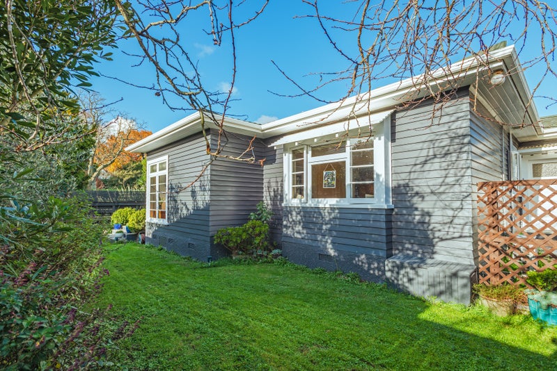 38A Parata Street, Hokowhitu, Palmerston North - Carousel 24
