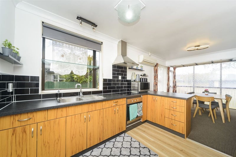 25 Paisley Street, Awapuni, Palmerston North - Carousel 2