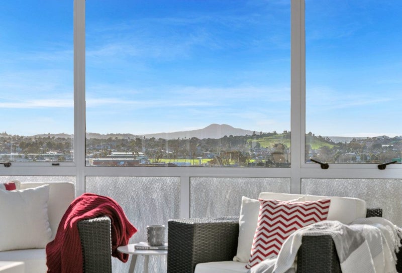 2/13 Anure Place, Highland Park, Auckland - Carousel 2