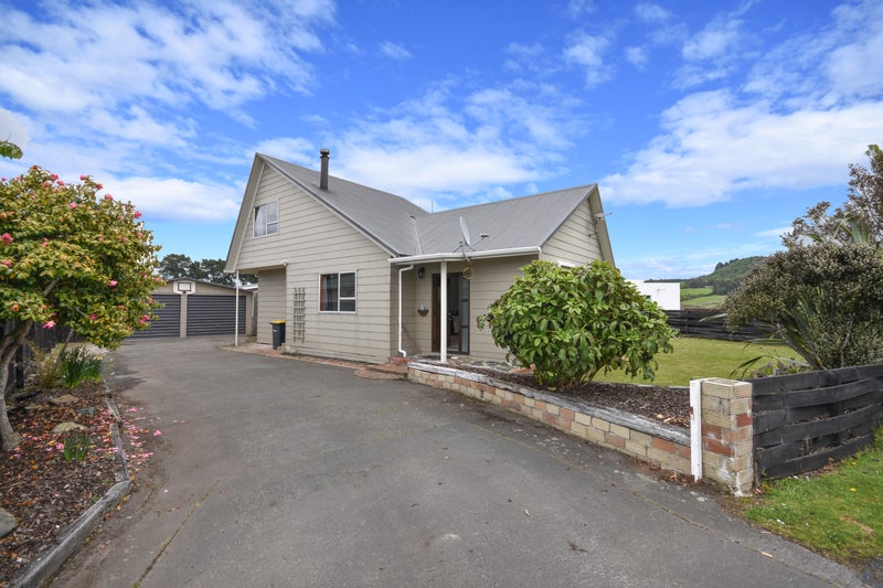 16 Canberra Place, Waldronville, Dunedin - Carousel 16