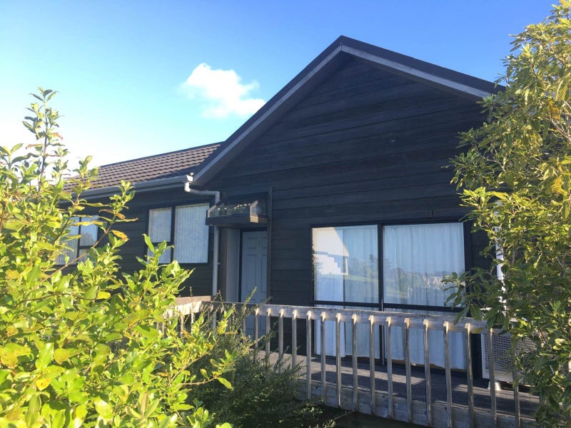 1/17 Akoranga Drive, Northcote, Auckland - Carousel 8