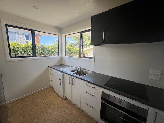 86 Coopers Road, Gate Pa, Tauranga - Carousel 2