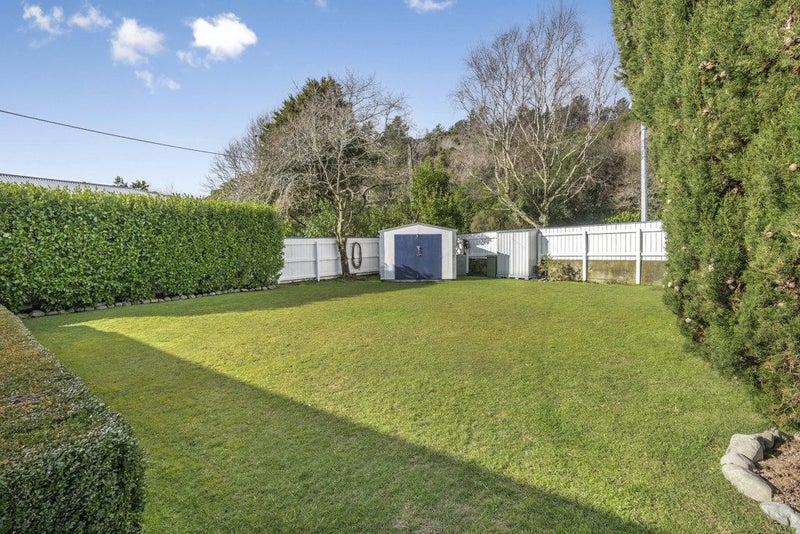 30 Coast Road, Wainuiomata, Lower Hutt - Carousel 2