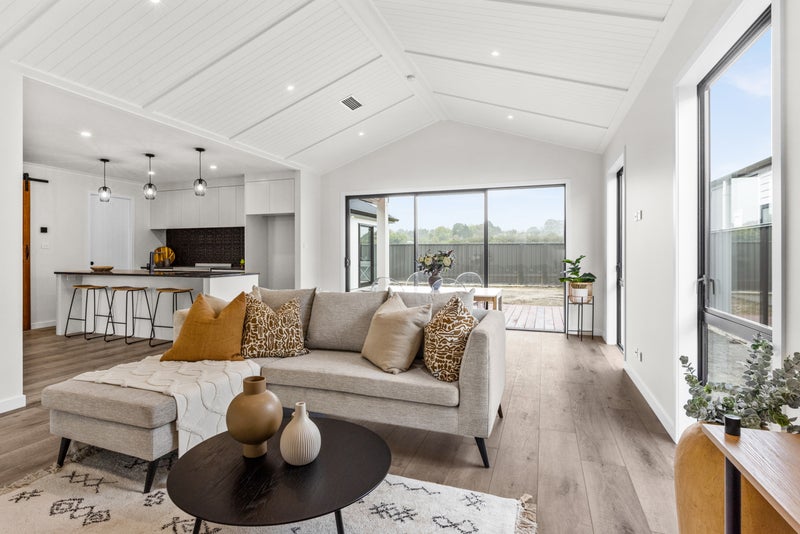 15 Ruapehu Road, Poraiti, Napier - Carousel 1