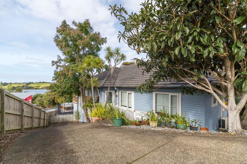 38 Everard Avenue, Army Bay, Whangaparaoa - Carousel 2