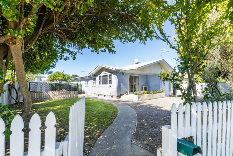 22 Scully Crescent, Onekawa, Napier - Carousel 1