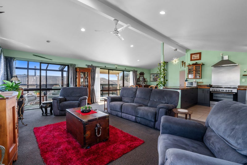 5 Ajax Place, Welcome Bay, Tauranga - Carousel 2