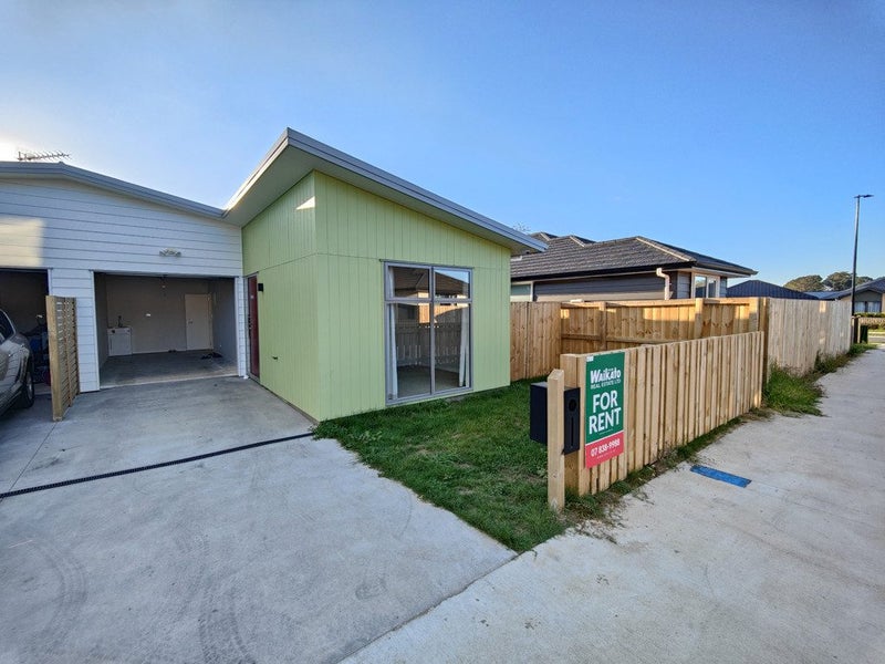 11/17 North Ridge Drive, Rototuna North, Hamilton - Carousel 1