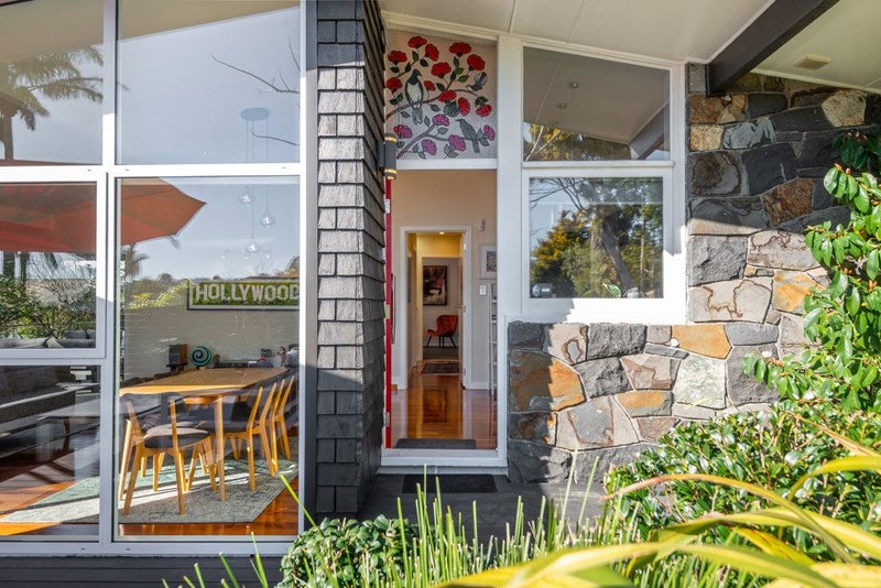 21 Willow Avenue, Birkenhead, Auckland - Carousel 2