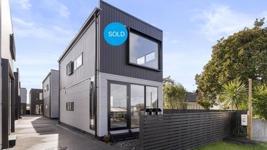 14F Andrew Road, Howick, Auckland - Carousel 1