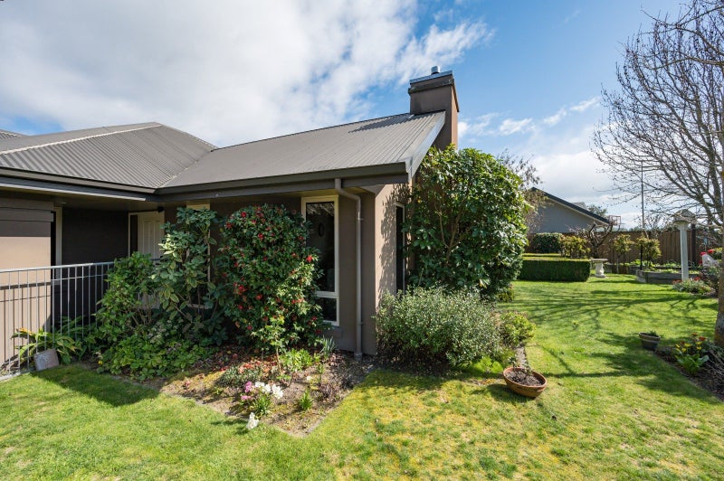 76 Templemore Drive, Richmond - Carousel 32