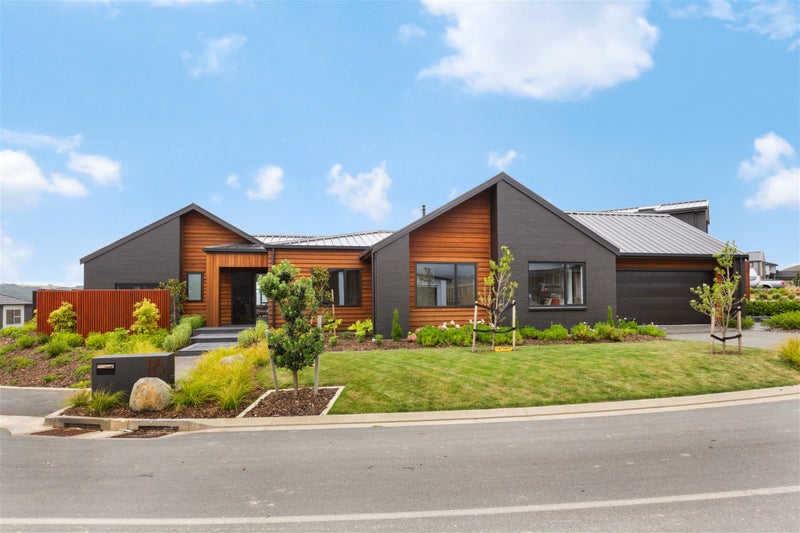 16 Rotorua Grove, Aotea, Porirua - Carousel 25