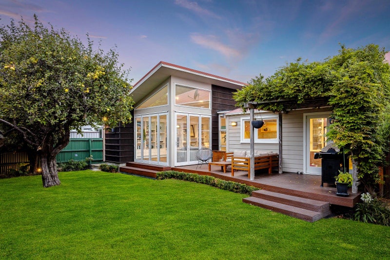 5 Wiggins Street, Sumner, Christchurch - Carousel 1