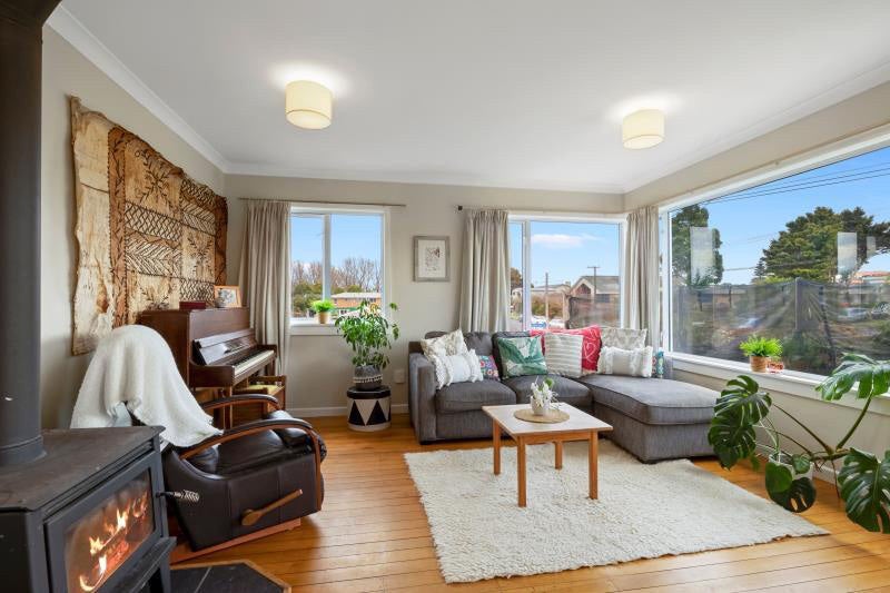 91 Clawton Street, Westown, New Plymouth - Carousel 2