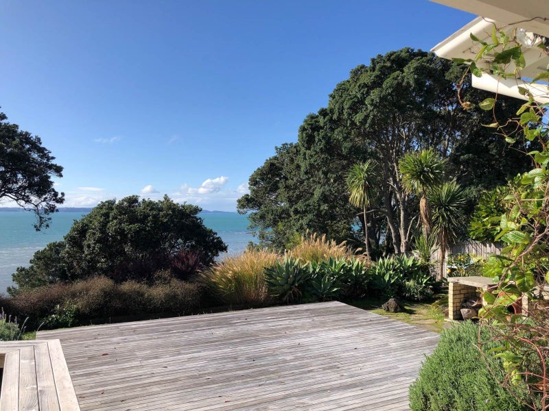 118 Clovelly Road, Bucklands Beach, Auckland - Carousel 1