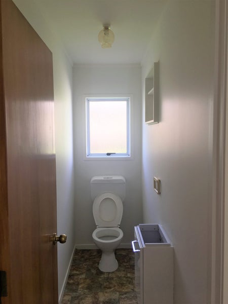 303 Glenfield Road, Glenfield, Auckland - Carousel 15