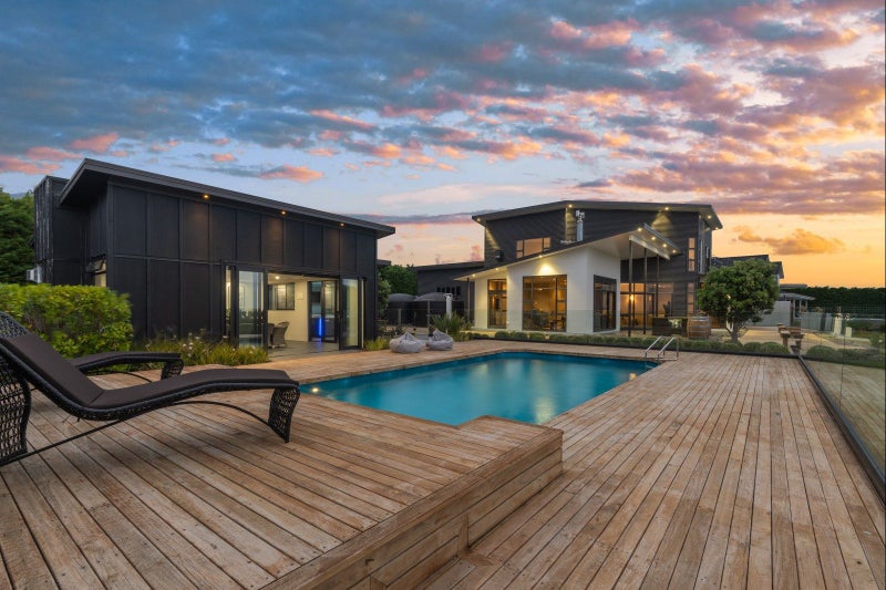 27 Wake Place, Palmerston North - Carousel 1