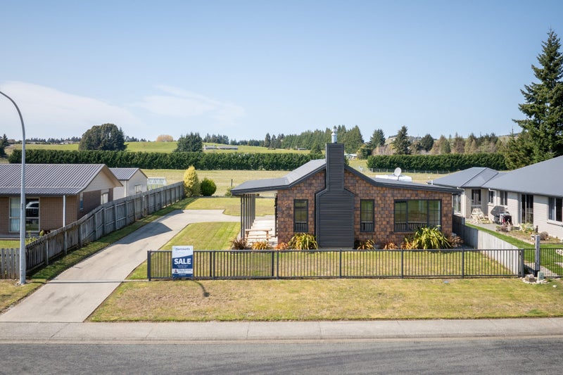 59 Orbell Crescent, Te Anau, Te Anau - Carousel 1