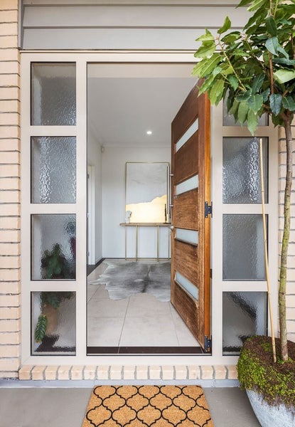 11 Bloomfield Rise, Stanmore Bay, Whangaparaoa - Carousel 2